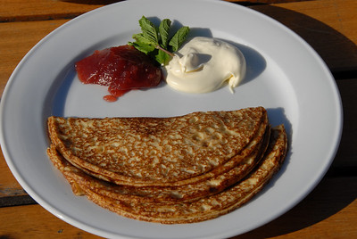 Swedish pancakes with preserves and clotted cream but no pea soup
