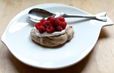 raspberry meringue boat