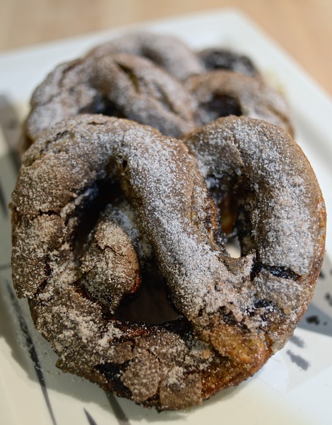 cinnamon sugar pretzels