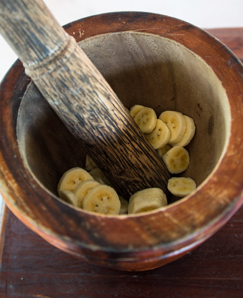 sliced bananas