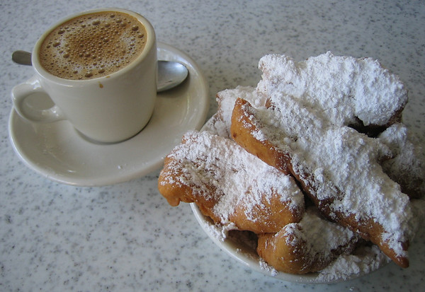beignets and coffee 