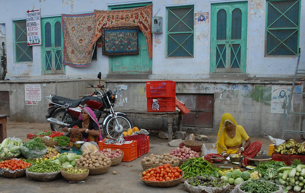 produce sold on the street in India