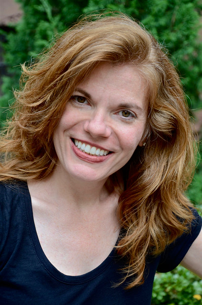 image of writer Kathy Hunt 