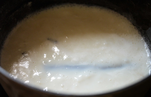 Simmering milk