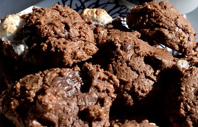 chocolate s'mores cookies